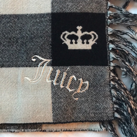 Juicy Counture scarf - Picture 3 of 6